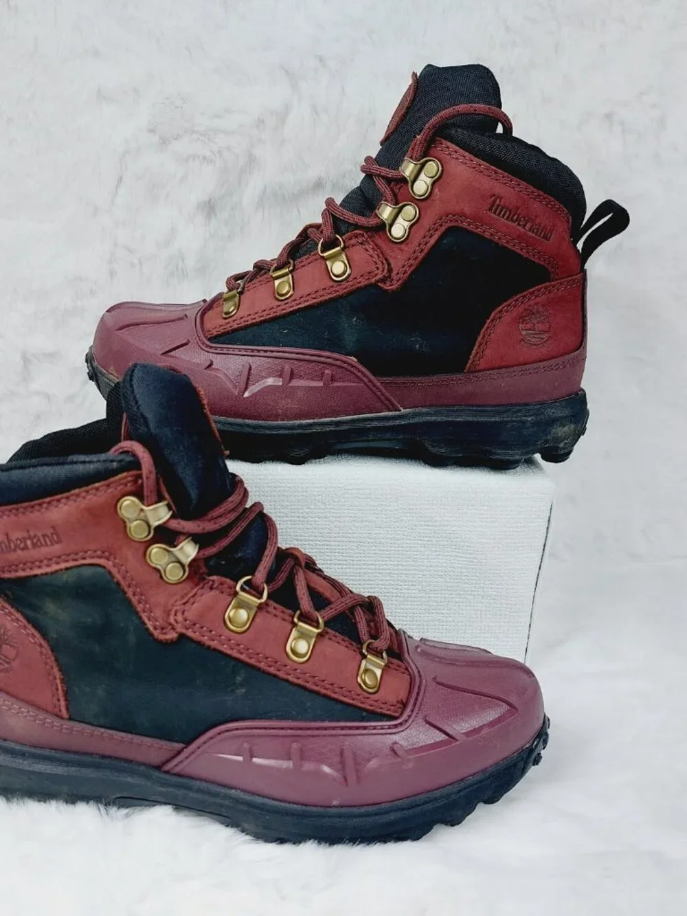 Timberland Boy's Burgundy Converge Waterproof Duck Hiking Boots Size 2